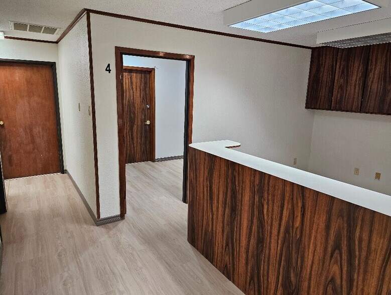 More Photos Of 2651 Texas Dr, Irving Medical For Lease