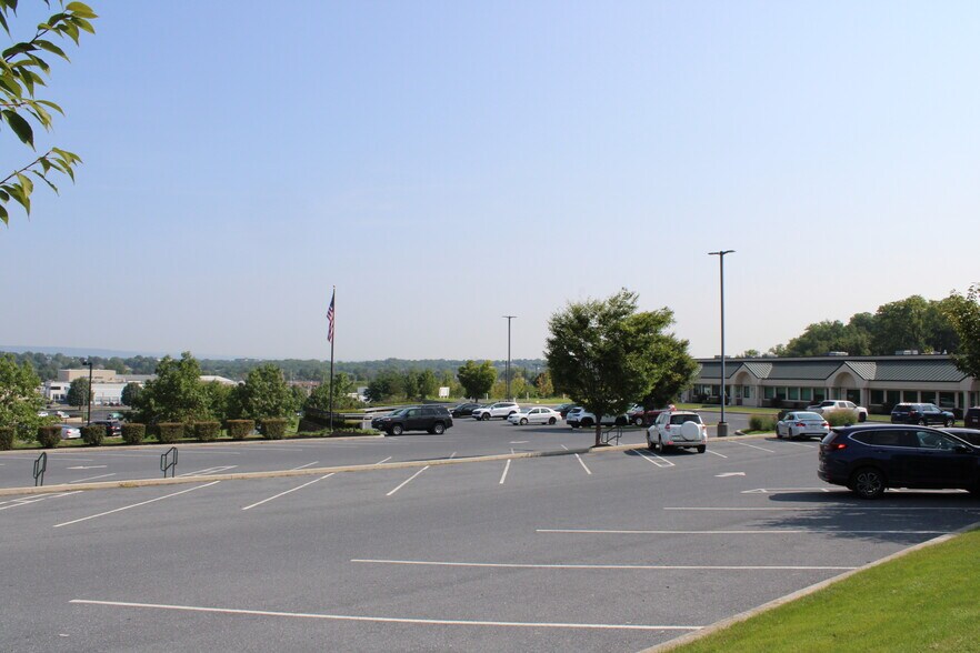 More Photos Of 479 Port View Dr, Harrisburg Medical For Lease