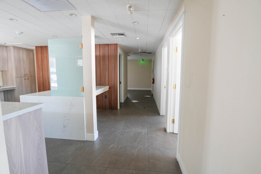 More Photos Of 3490 Linden Ave, Long Beach Medical For Sale