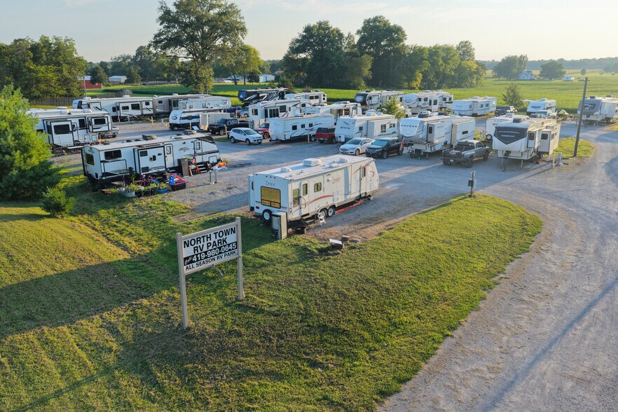 Primary Photo Of 5184 State Route 127, Pinckneyville Trailer Camper Park For Sale