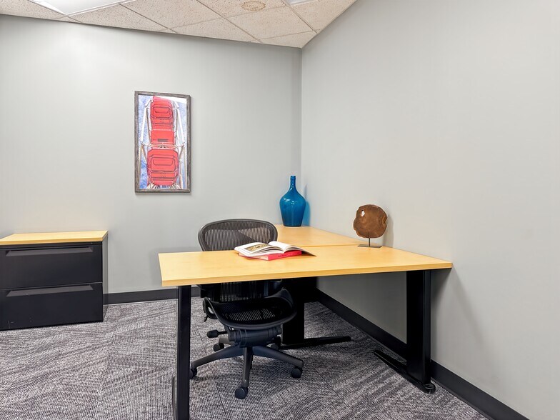 More Photos Of 201 N Illinois St, Indianapolis Coworking Space