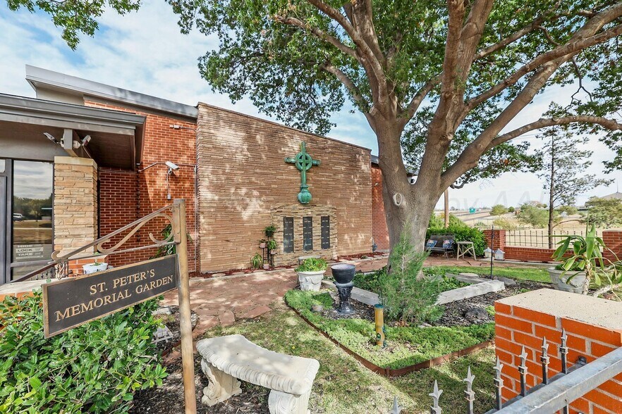 More Photos Of 4714 NW 4th Ave, Amarillo Religious Facility For Sale