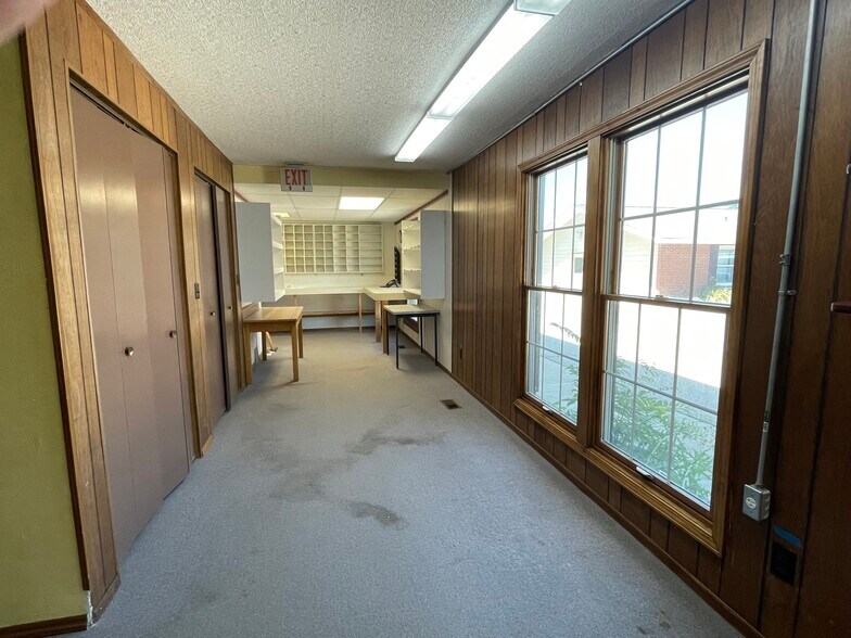 More Photos Of 1925 S Main St, Bloomington Rehabilitation Center For Sale