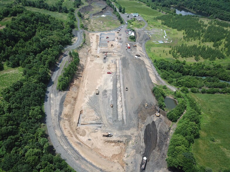 More Photos Of 12 S Tremont Rd, Tremont Land For Lease