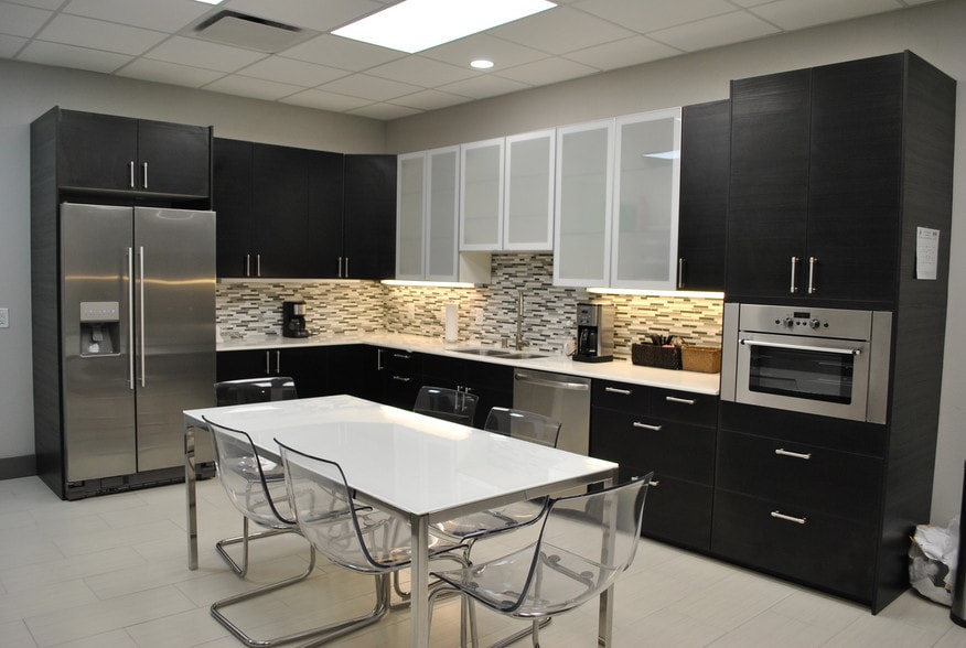 More Photos Of 418 Village Dr, Murphy Medical For Sale