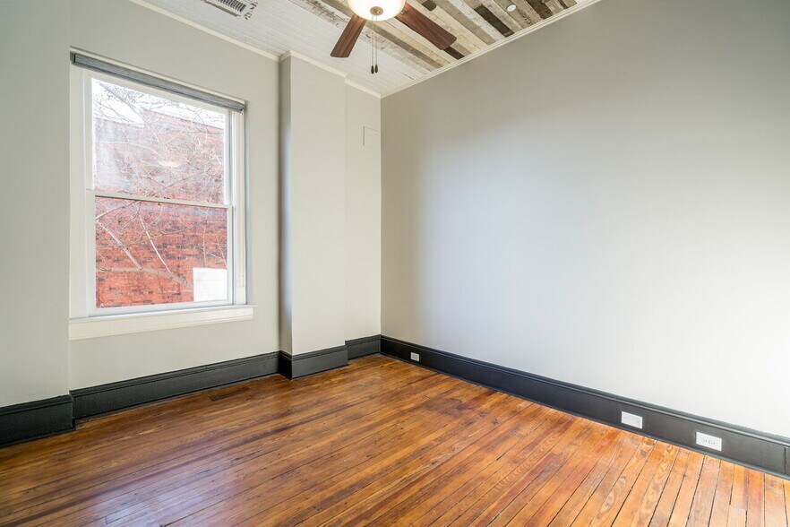 More Photos Of 201 Chatham St, Sanford Office Residential For Sale