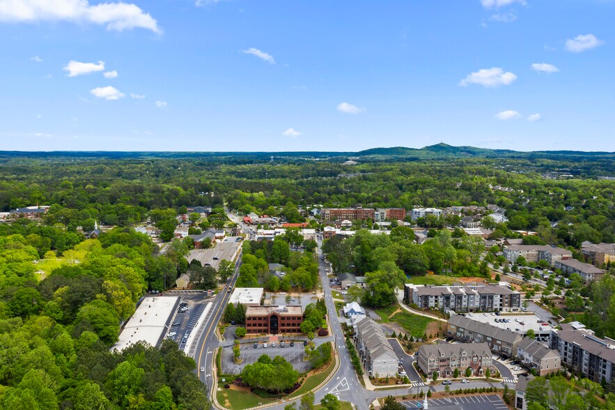 More Photos Of 117 Towne Lake Pky, Woodstock Office For Lease