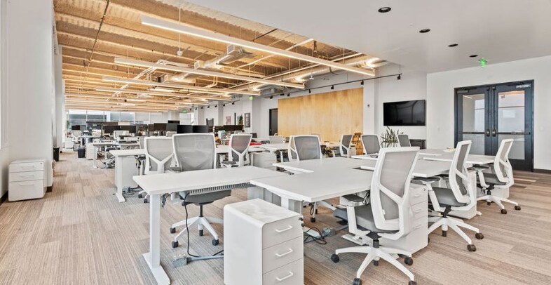 More Photos Of 12921 S Vista Station Blvd, Draper Office For Lease