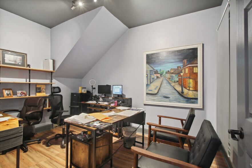 More Photos Of 1104 Music St, New Orleans Hotel For Sale