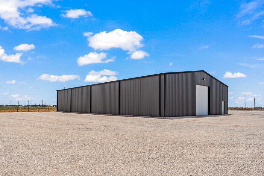More Photos Of 6322 F M 2641, Shallowater Industrial For Lease