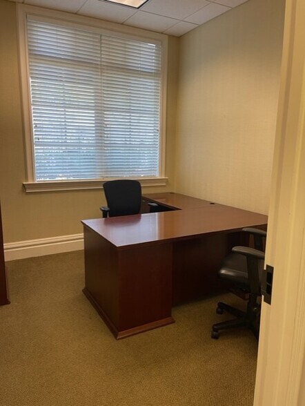 More Photos Of 1185 Immokalee Rd, Naples Office For Lease