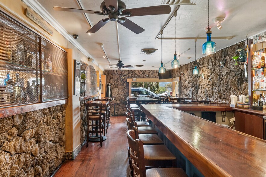 More Photos Of 2009 Bridgeway, Sausalito Restaurant For Lease