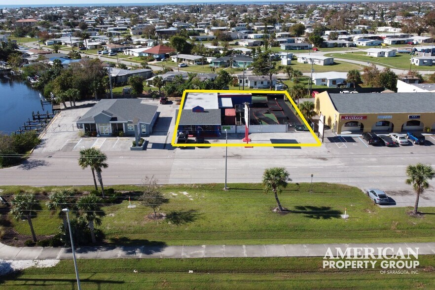 More Photos Of 3835 Tamiami Trl, Port Charlotte Freestanding For Sale