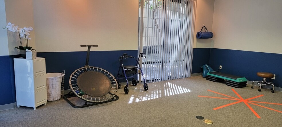 More Photos Of 5820 Oberlin Dr, San Diego Office For Sale