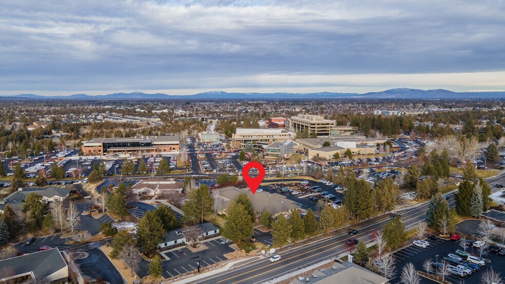 More Photos Of 2400 NE Neff Rd, Bend Medical For Lease