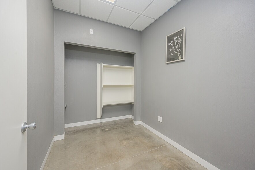 More Photos Of 1491 Palma Rd, Bullhead City Medical For Sale