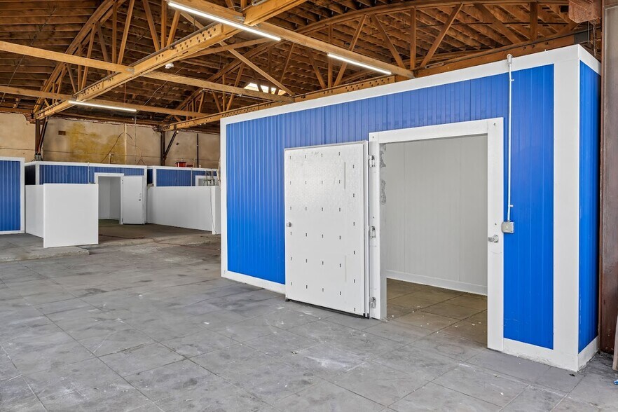 More Photos Of 707 E 7th St, Los Angeles Manufacturing For Lease