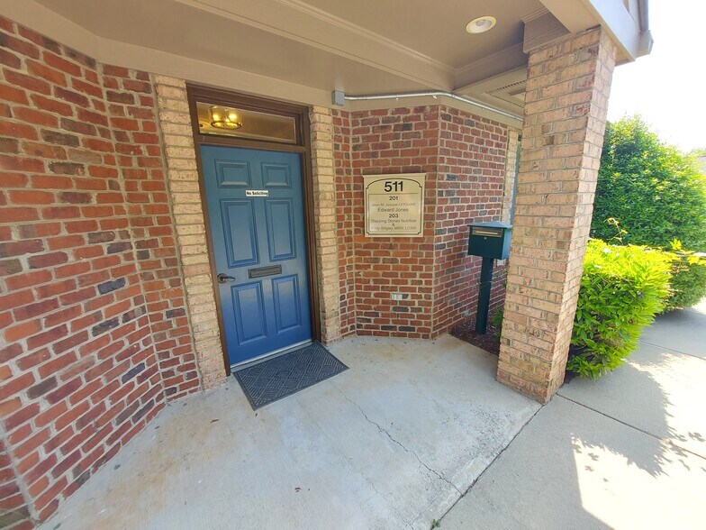 More Photos Of 511 Keisler Dr, Cary Office For Lease