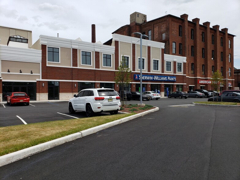 More Photos Of 90 Dayton Ave, Passaic Warehouse For Lease