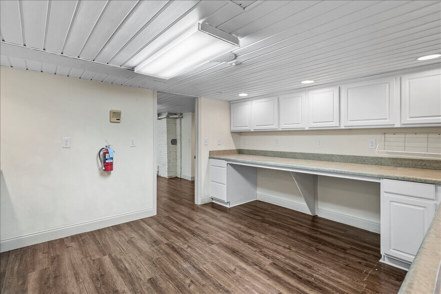 More Photos Of 492 W Main St, Forest City Freestanding For Sale