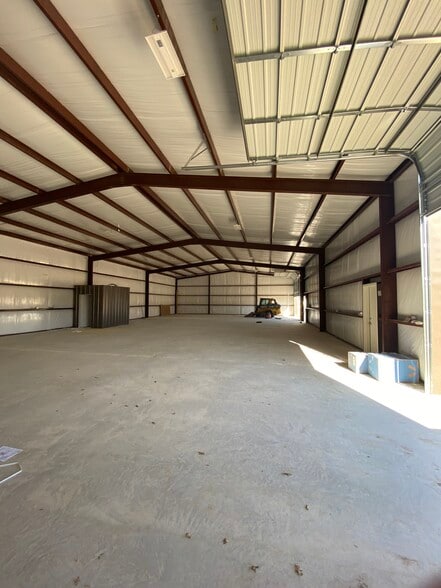 More Photos Of 6585 FM 1417, Denison Warehouse For Sale