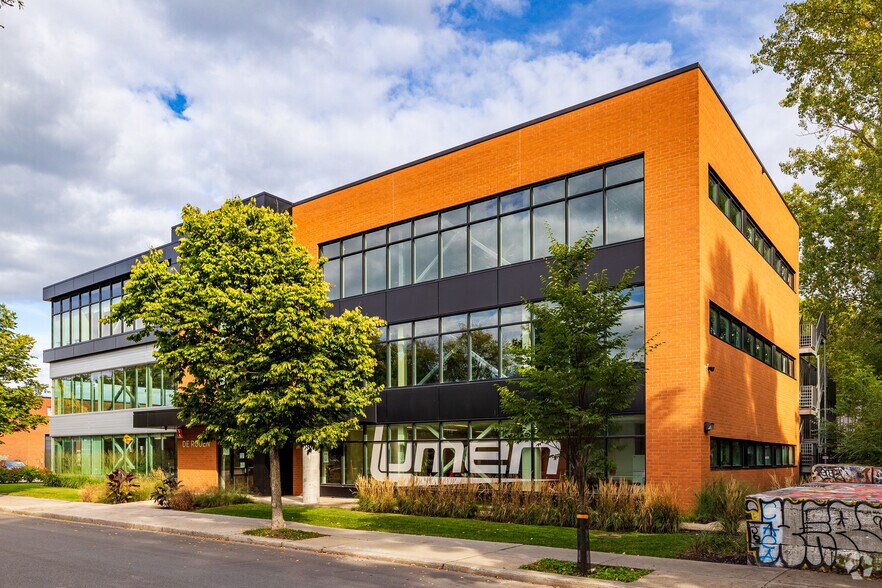 More Photos Of 3040-3050 Rue De Rouen, Montréal Office For Lease