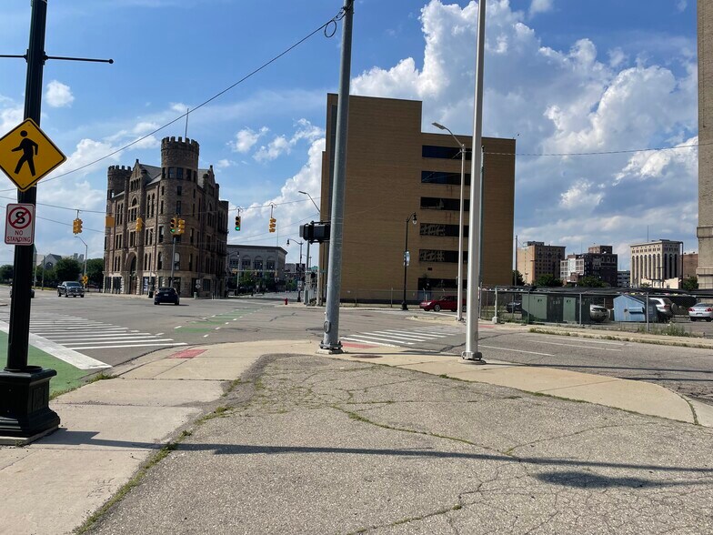 529 W Grand River Ave, Detroit, MI 48226 Land For Sale