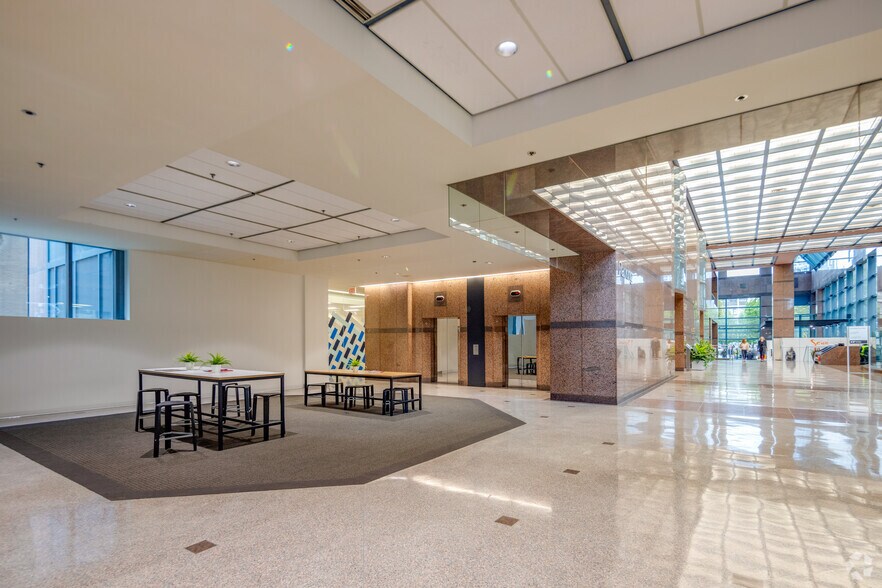 More Photos Of 885 W Georgia St, Vancouver Office For Lease