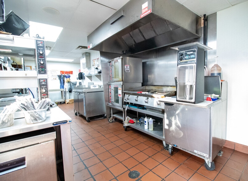 More Photos Of 504 W Vine St, Kissimmee Restaurant For Sale
