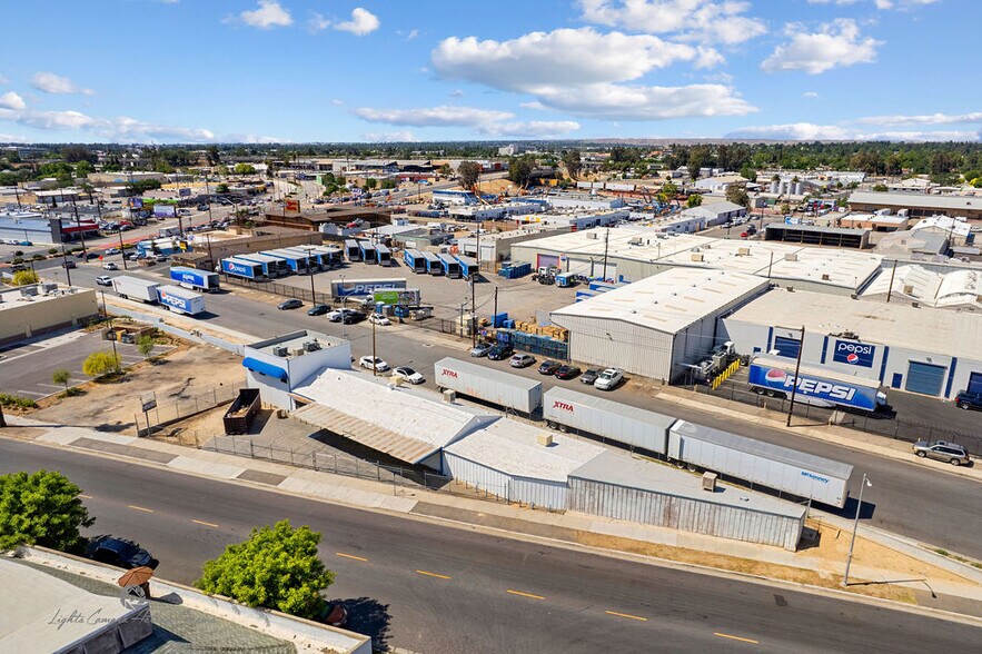 More Photos Of 200 E 19th St, Bakersfield Manufacturing For Sale