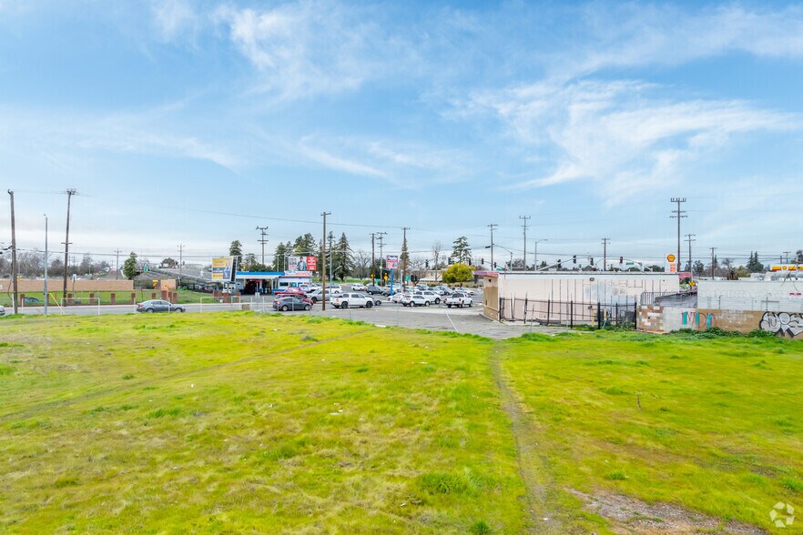 More Photos Of 3890 Fruitridge Rd, Sacramento Land For Sale