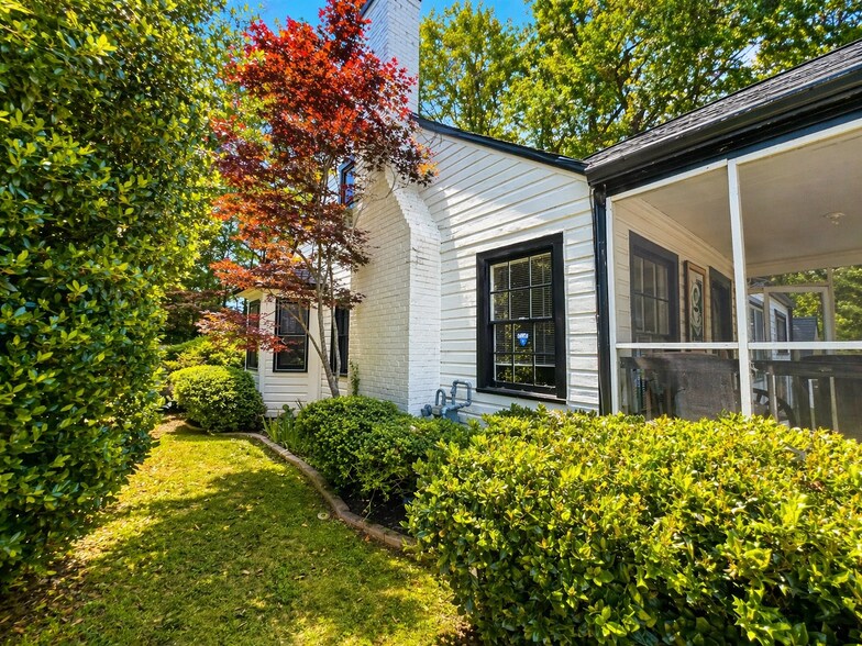 More Photos Of 1463 Church St, Decatur Office Residential For Sale