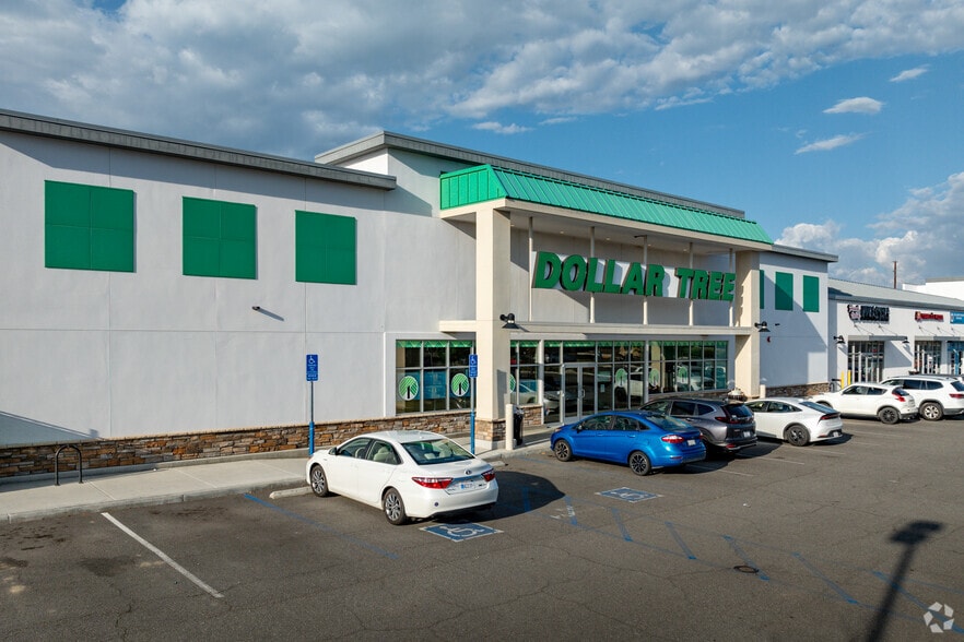 More Photos Of 3578 Benton Rd, Temecula Unknown For Lease