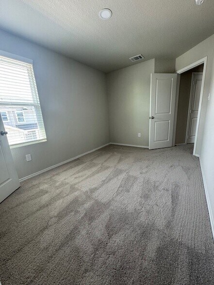 More Photos Of Ridgeview Heights, San Antonio Apartments For Sale