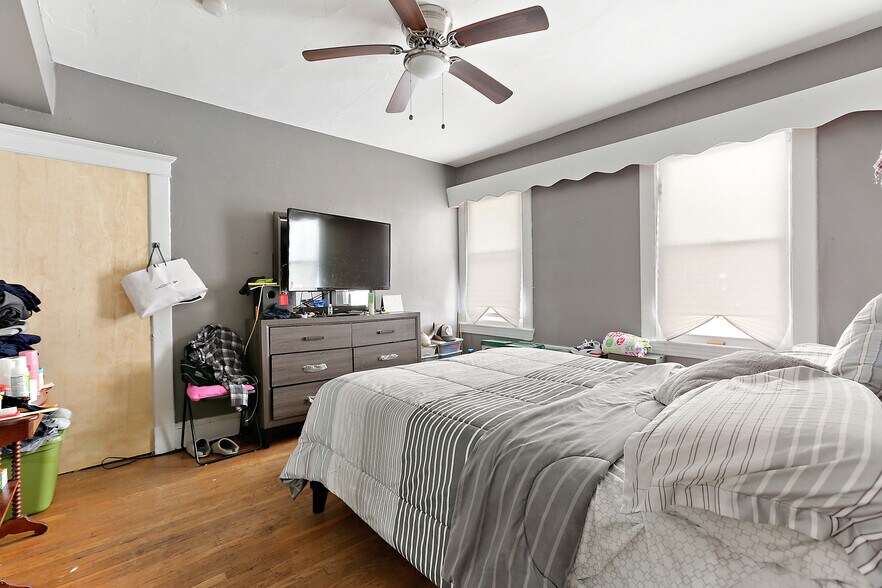 More Photos Of 2519 Liberty Heights Ave, Baltimore Apartments For Sale