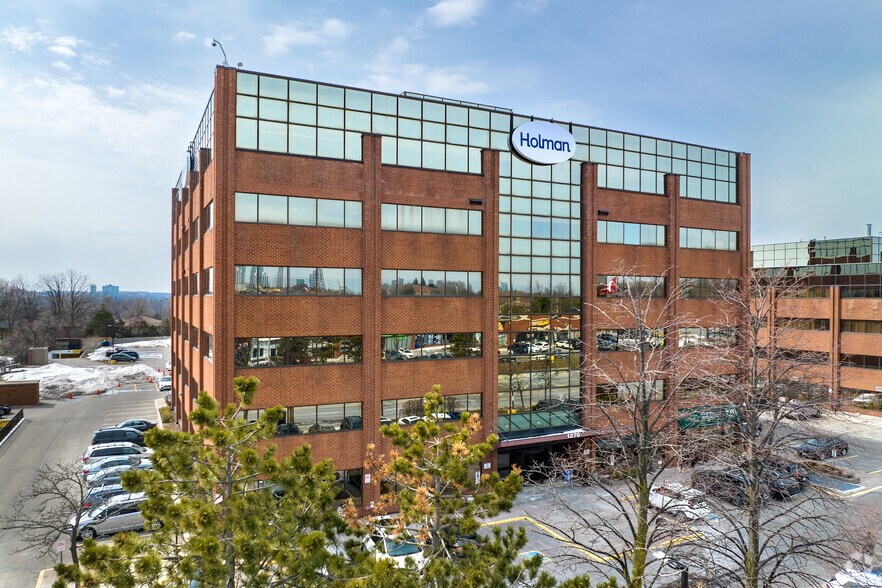 More Photos Of 1270 Central Pky, Mississauga Office For Lease
