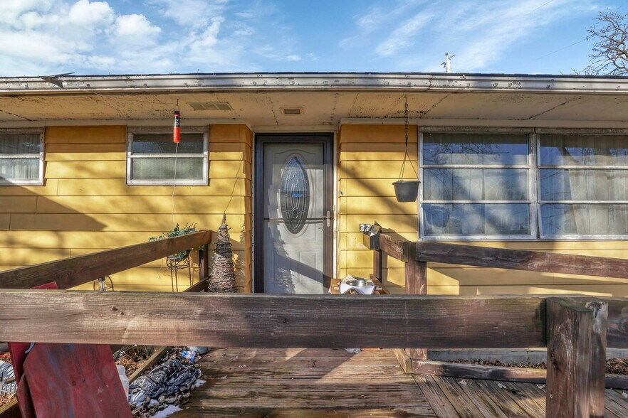 More Photos Of 12-35 Grove Ct, Marysville Apartments For Sale