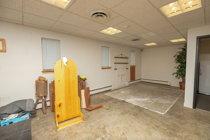 More Photos Of 307 E Center St, Rochester Office For Sale