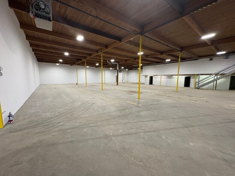 More Photos Of 14635 121A Av NW, Edmonton Warehouse For Sale