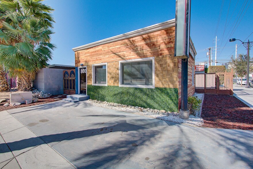More Photos Of 800 S Casino Center Blvd, Las Vegas Loft Creative Space For Sale