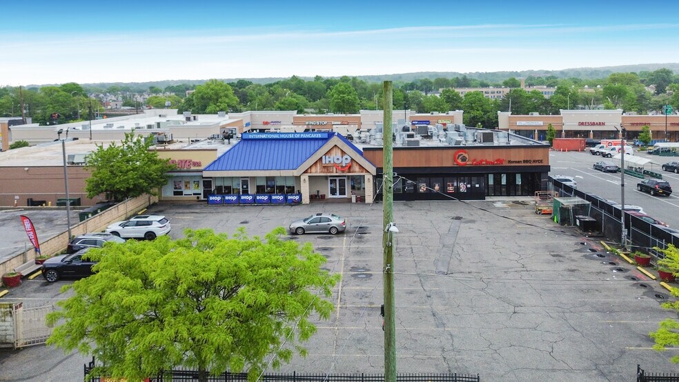 More Photos Of 933-939 Richmond Ave, Staten Island Freestanding For Sale