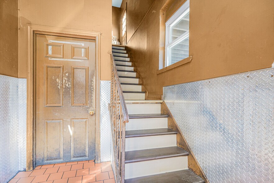 More Photos Of 2579 Cropsey Ave, Brooklyn Storefront Retail Residential For Sale