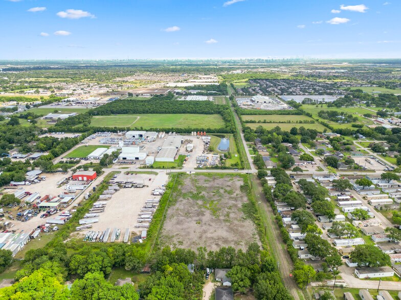 More Photos Of 565 E Anderson Rd, Houston Land For Sale