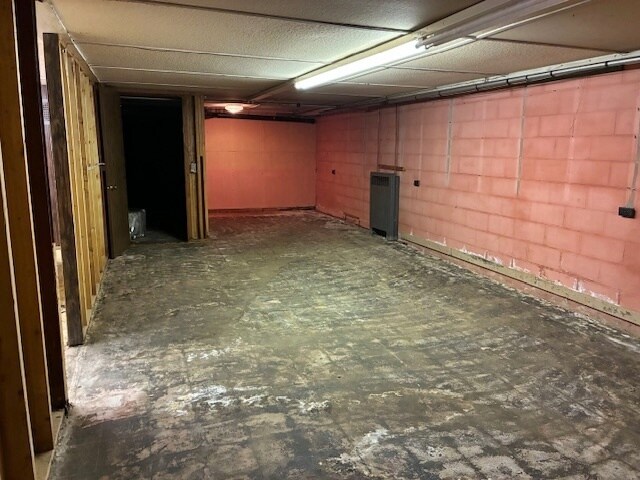 More Photos Of 444 S Central Ave, Marshfield Storefront For Sale