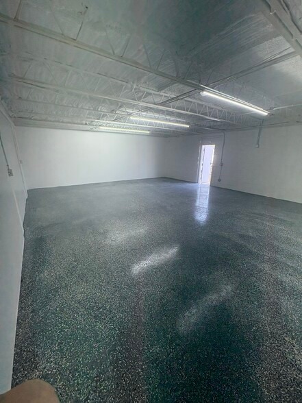 More Photos Of 411 Clearlake Rd, Cocoa Service For Lease