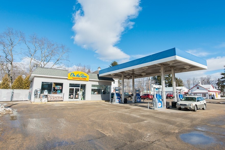 Primary Photo Of 496 Main St, Fryeburg Service Station For Sale