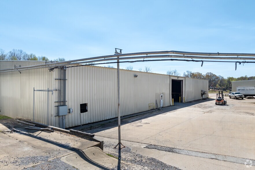 More Photos Of 2200 Cole Rd, Horn Lake Distribution For Sale