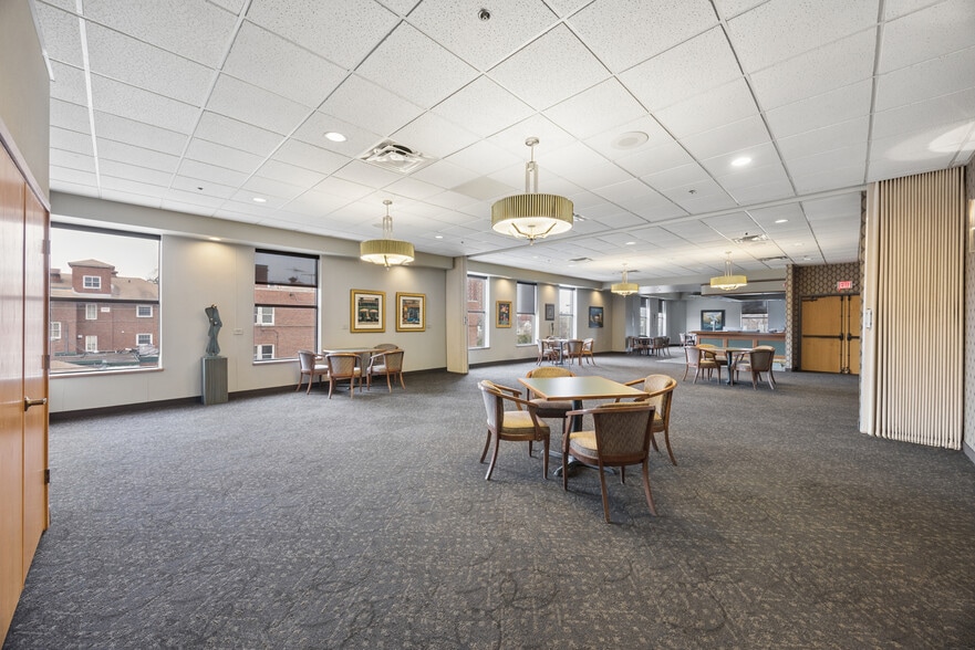 More Photos Of 2540 Park Ave, Minneapolis Schools For Sale