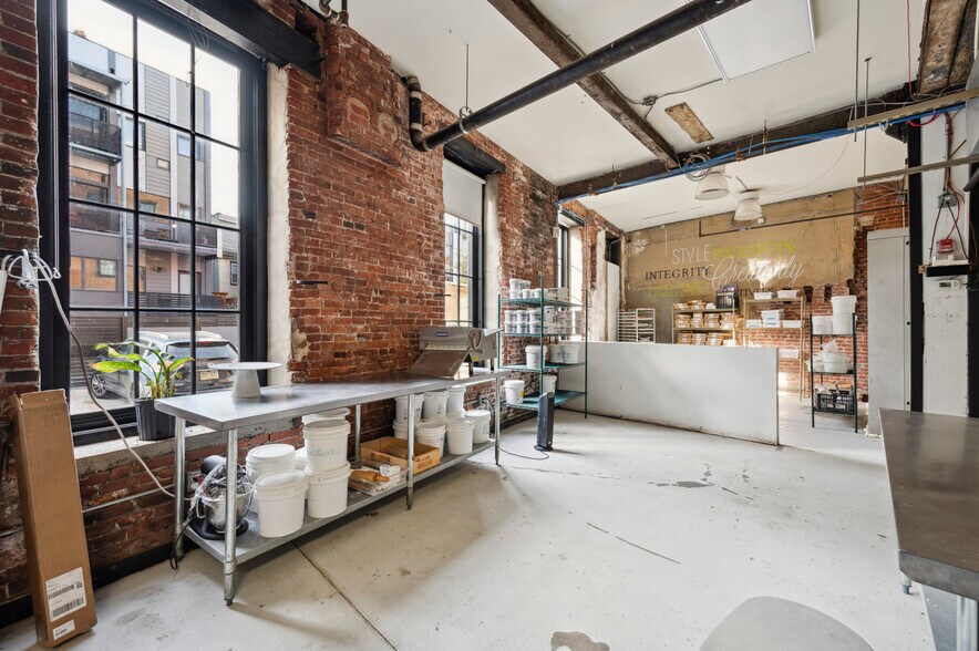 More Photos Of 1016 New Market St, Philadelphia Apartments For Lease