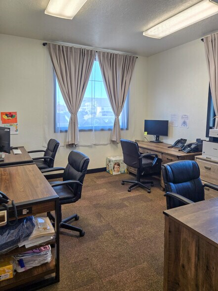 More Photos Of 200 N Seneca Springs Way, Star Office For Lease